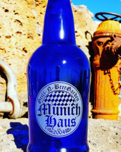 Munich-Haus-bottle-close